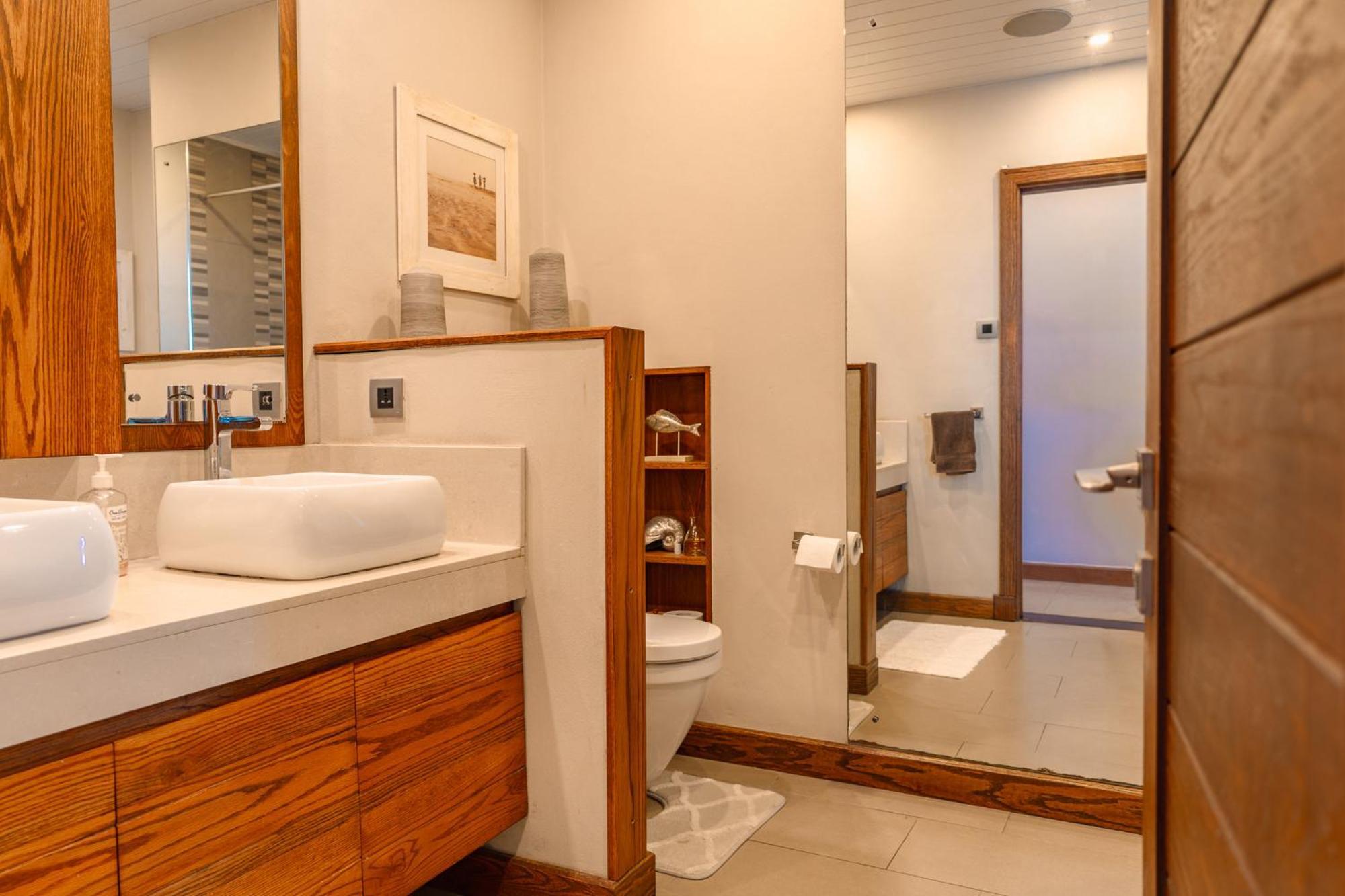 Beachfront Luxurious Stunning Sunset Boulevard Apartment, Grand Baie Bagian luar foto