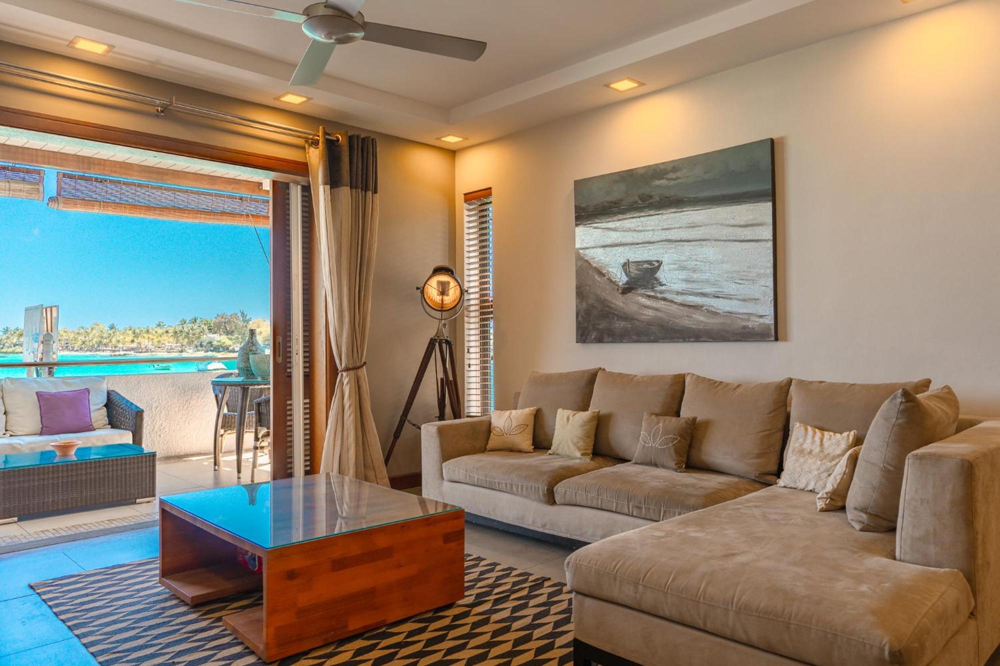 Beachfront Luxurious Stunning Sunset Boulevard Apartment, Grand Baie Bagian luar foto